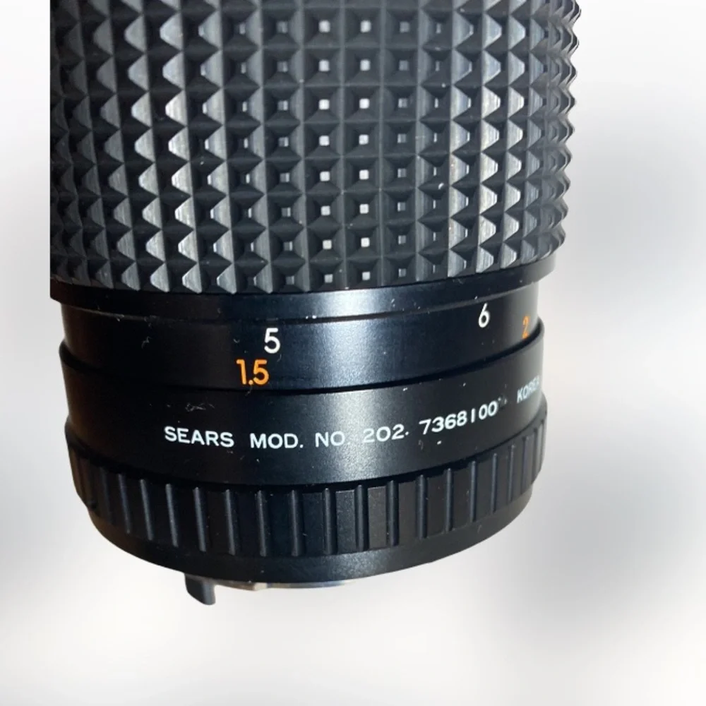 Sears Multi Coated 1:2.8 f=135mm Lens 52 Mod No 202 7368100 With Cap and Case